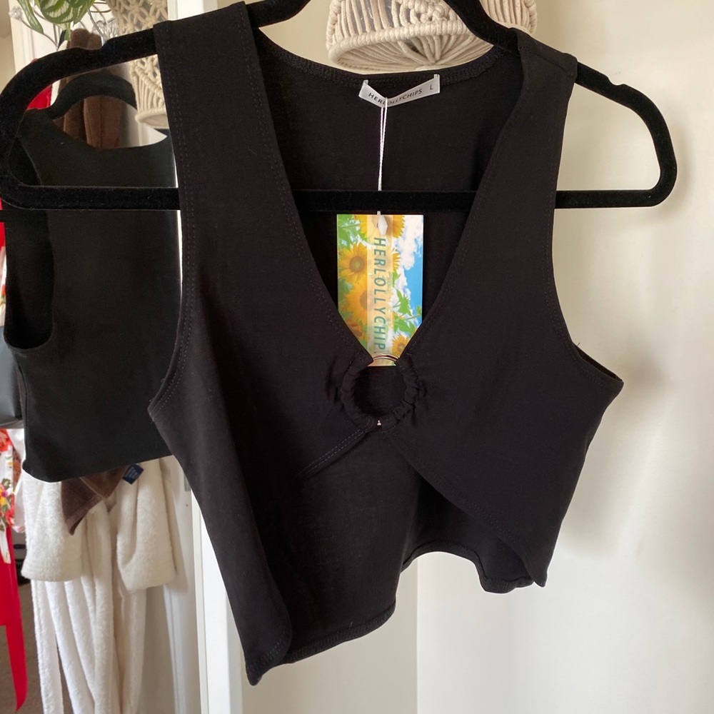 Black crop top